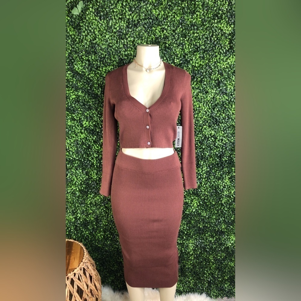 Nwt three piece ribbed chocolate‎ brown Pencil skirt set